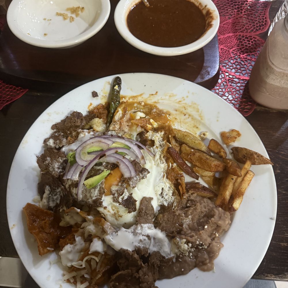 Yerik Desayunos - Breakfast & Brunch Near Me - Tijuana, BCN