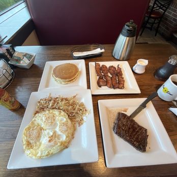 Rise n Dine - American Near Me - Wheeling, Illinois