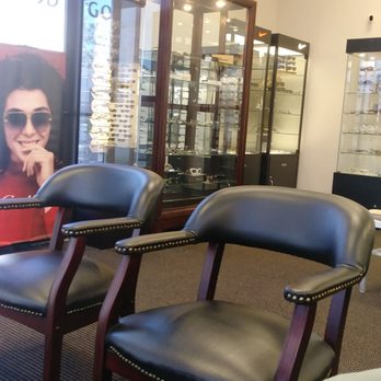 Golden Vision Optometry - Sitting area - Optometrists Near Me - Las Vegas, Nevada Golden Vision Optometry - Sitting area - Optometrists Near Me - Las Vegas, Nevada
