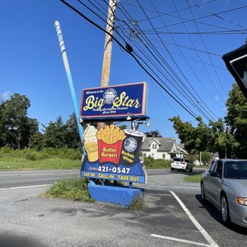 Big Star Drive-In - a sign for a fast food restaurant - Fast Food Near Me - Stroudsburg, Pennsylvania