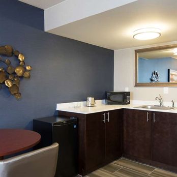 DoubleTree by Hilton Schenectady Downtown - Guest room amenity - Hotels Near Me - Schenectady, New York