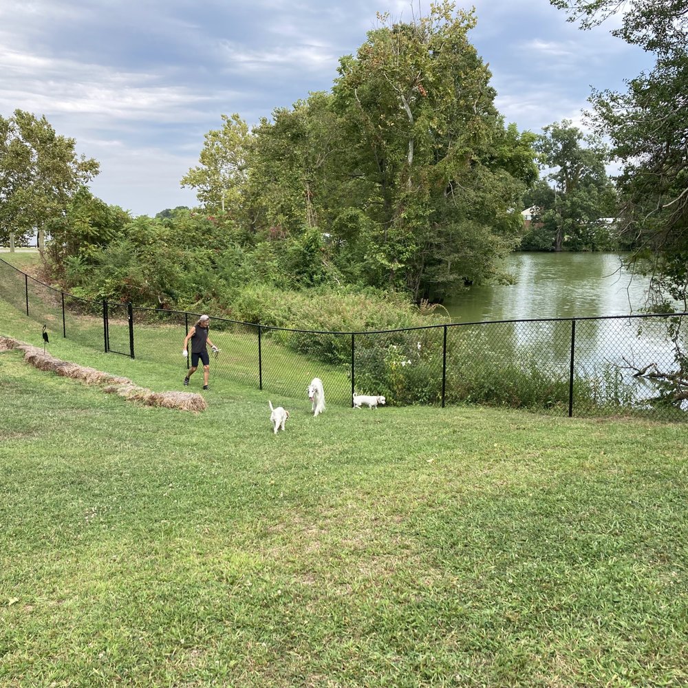 Payless Fencing - Fences & Gates Near Me - Fredericksburg, Virginia