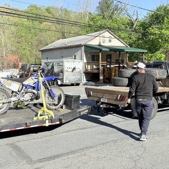 Valerio Hauling & Auto Services - Roadside Assistance Near Me Valerio Hauling & Auto Services - Roadside Assistance Near Me