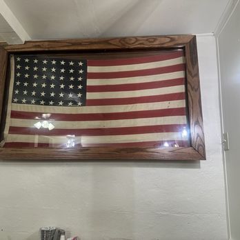 Granny D's - Indoor decor, vintage American flag - Coffee & Tea Near Me - Canyon Lake, Texas Granny D's - Indoor decor, vintage American flag - Coffee & Tea Near Me - Canyon Lake, Texas