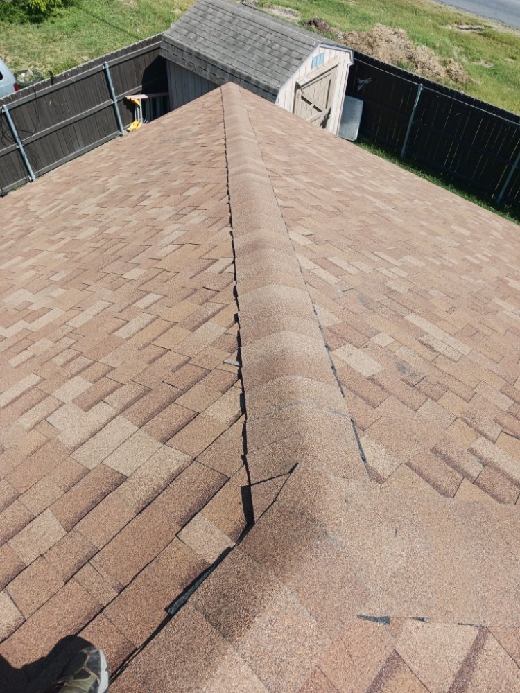 Slide of Licea Roofing