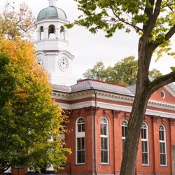 Historic Leesburg Walking Tours - Courthouse with classic octagonal cupola