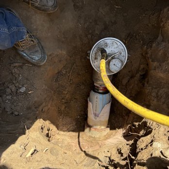 Shield Plumbing - Liner in 4" clay pipe - Plumbing Near Me Shield Plumbing - Liner in 4" clay pipe - Plumbing Near Me
