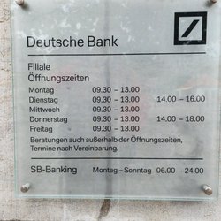 Deutsche Bank - Convenient hours