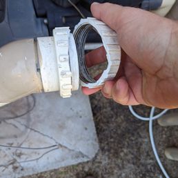 Broken salt cell mount