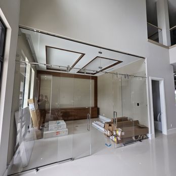HRX Glass - Glass & Mirrors Near Me - Hallandale Beach, Florida HRX Glass - Glass & Mirrors Near Me - Hallandale Beach, Florida