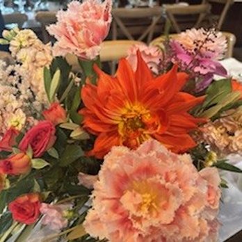 Alpha Floral - Close-up of the table arrangement - Florists Near Me - Santa Barbara, California