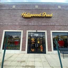 Exterior photo of Hollywood Feed - Northbrook, Illinois Exterior photo of Hollywood Feed - Northbrook, Illinois