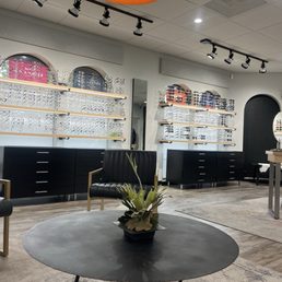 Nice waiting area Nice waiting area