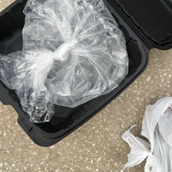 Rusty Bellies - Ice to go - Seafood Near Me - Tarpon Springs, Florida