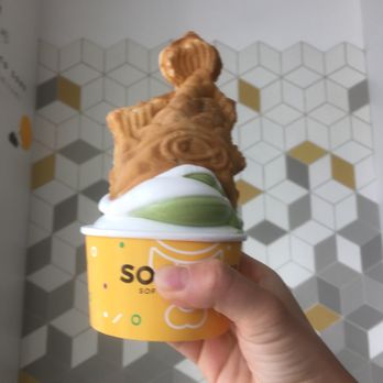 Somisomi - Taiyaki Milk and matcha swirl - Desserts Near Me - Cupertino, California Somisomi - Taiyaki Milk and matcha swirl - Desserts Near Me - Cupertino, California