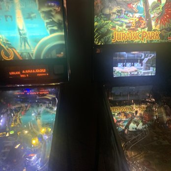 EightyTwo - Pinball - Bars Near Me - Los Angeles, California