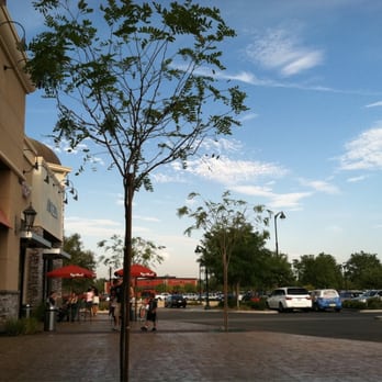 Yogurtland - Where we sat outside, enjoying our yogurts in blissful peace! - Ice Cream & Frozen Yogurt Near Me - Bakersfield, California Yogurtland - Where we sat outside, enjoying our yogurts in blissful peace! - Ice Cream & Frozen Yogurt Near Me - Bakersfield, California
