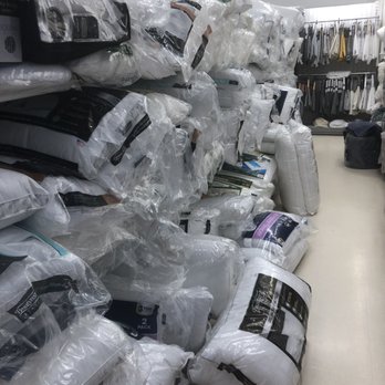 Marshalls - Department Stores Near Me - Plainville, Connecticut
