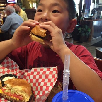 Josie's - Drew liked the burger. - American Near Me - Lexington, Kentucky Josie's - Drew liked the burger. - American Near Me - Lexington, Kentucky
