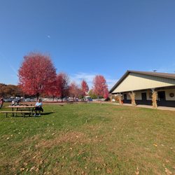 Bunker Park Stable - Beautiful waiting space