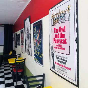 Pussycat Gelato - a black and white checkered floor - Gelato Near Me - Bisbee, Arizona