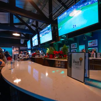 Part Barn - ParT Barn Bar & Dining - Golf Near Me - Lake Elmo, Minnesota