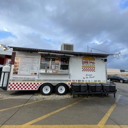 Little Bros Burgers - Looks cute. I'll see how the grub is.