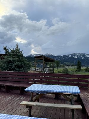 Riverhouse BBQ & Events by null