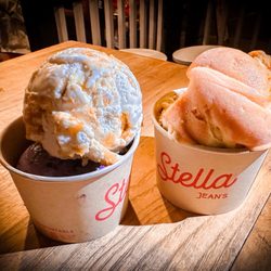 Pop Pie - Left: Ube Pandesal & Toffee Right: Mango Sticky Rice & Pineapple Pog
