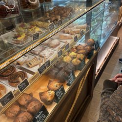 Dessert case