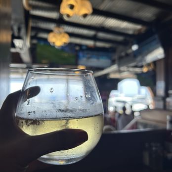 Mutt Lynch's - Champagne - Pubs Near Me - Newport Beach, California Mutt Lynch's - Champagne - Pubs Near Me - Newport Beach, California
