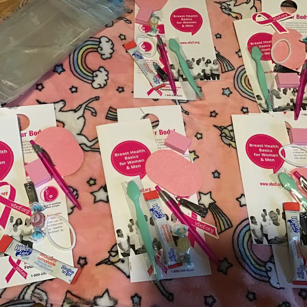 Example of breast cancer awareness bags Example of breast cancer awareness bags