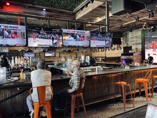 Dierks Bentley's Whiskey Row by null