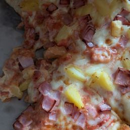Hawaiian (Small) with vodka sauce Hawaiian (Small) with vodka sauce