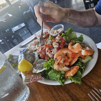 Brophy Bros - Ventura - The amazing Cold Combo, 2 styles of oysters on the halfshell, real crab meat, shrimp and house made ceviche - Seafood Near Me - Ventura, California