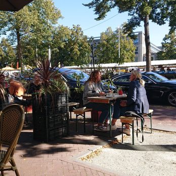 First Eet - View of the market from the terrace - Cafes Near Me - Arnhem, GE