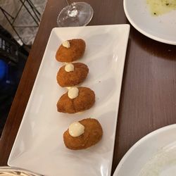Mesón de Cervantes - Croquetas de puchero