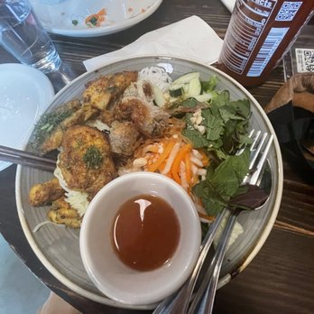 Ba Bar - Grilled Chicken - Vermicelli (Dinner) - Vietnamese Near Me - Seattle, Washington