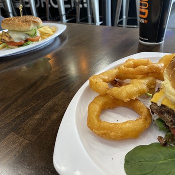 Flight Burger - Classic burger combo with onion rings and chicken sandwich combo with fries - Burgers Near Me - Carmel, Indiana