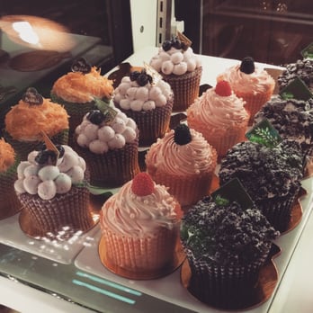 Breeze Bakery Cafe - Cute cupcakes at the bakery - Bakeries Near Me - Annandale, Virginia Breeze Bakery Cafe - Cute cupcakes at the bakery - Bakeries Near Me - Annandale, Virginia