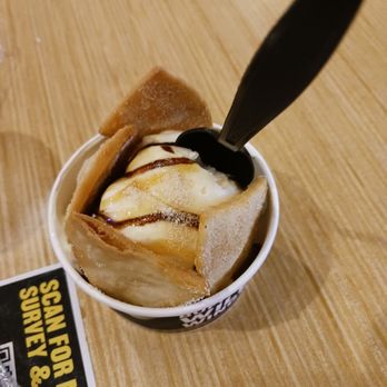 Buffalo Wild Wings - Loaded ice cream - Chicken Wings Near Me - Montclair, California