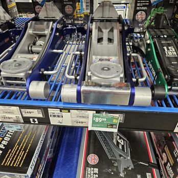 Harbor Freight Tools - Won't honor pricr - Hardware Stores Near Me - Alhambra, California