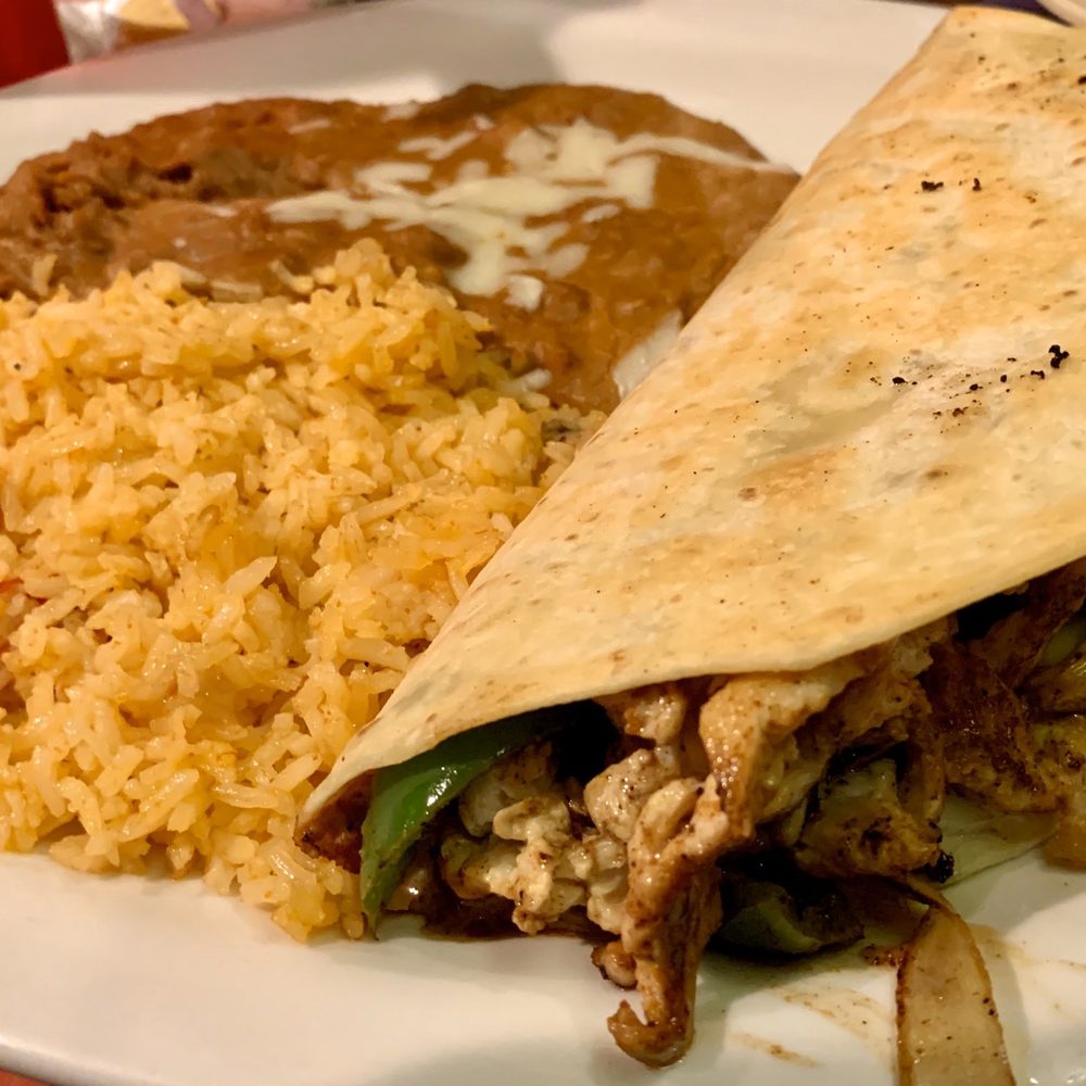 Chicken Fajita Quesadilla with rice and beans Chicken Fajita Quesadilla with rice and beans