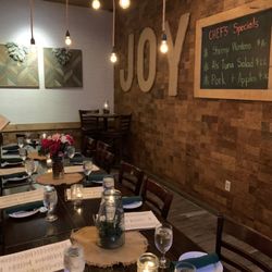B2 Bistro + Bar