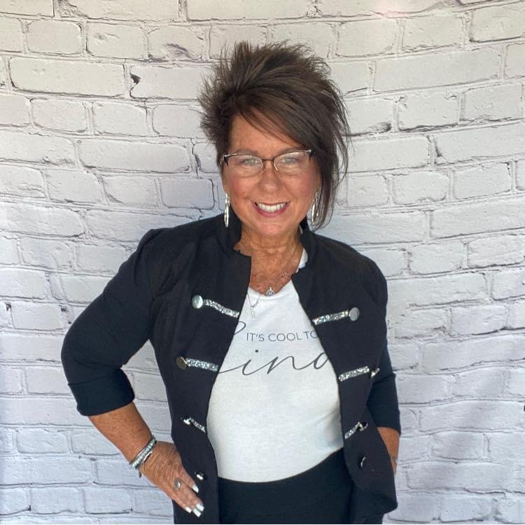 THE BRONZING BAR Updated June 2024 421 N Downey St, West Branch