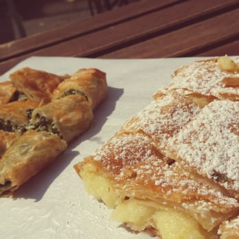 De Bladerdeeg Specialist - Sweet cream and spinach/feta - Greek Near Me - Amsterdam, New Hampshire