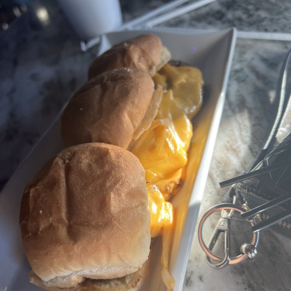 Milestone Grill - Sliders - Gastropubs Near Me - Eastpointe, Michigan