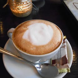 Espresso-Bar Barista - Cappuccino italiano