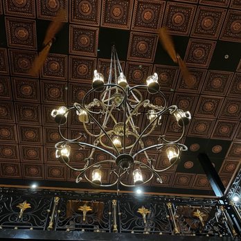 Schnitz Ale Brewery - Beautiful chandelier with copper ceiling tiles - Breweries Near Me - Parma, Ohio Schnitz Ale Brewery - Beautiful chandelier with copper ceiling tiles - Breweries Near Me - Parma, Ohio