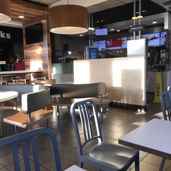 McDonald's - tables and chairs in a restaurant - Fast Food Near Me - Tallahassee, Florida McDonald's - tables and chairs in a restaurant - Fast Food Near Me - Tallahassee, Florida
